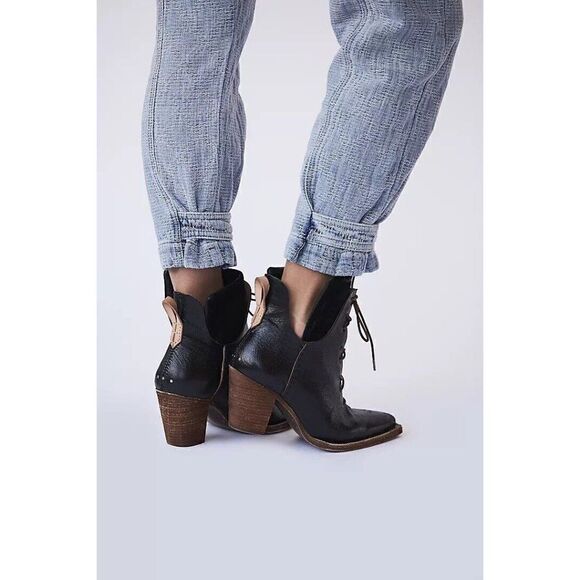 NEW FREE PEOPLE WE THE FREE COOPER LACE UP HEEL ANKLE BOOT IN BLACK - Picture 6 of 6